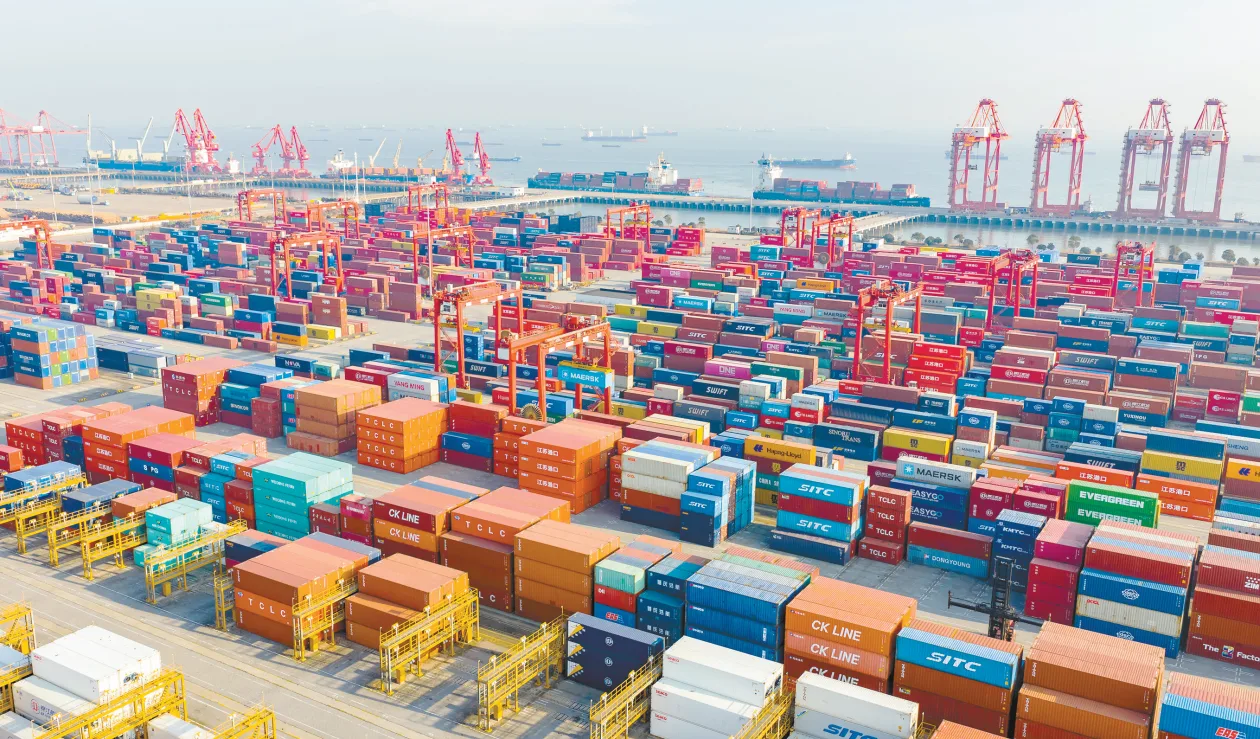 首破45万亿元！中国进出口总值连续九年保持增长